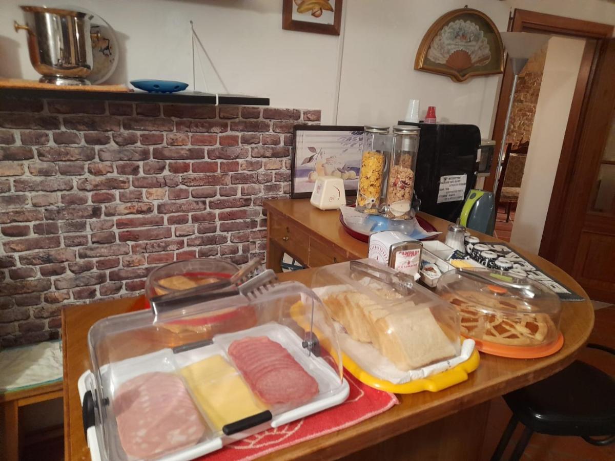 Bed&Breakfast Giardino Agritourist 콘트로구에라 외부 사진