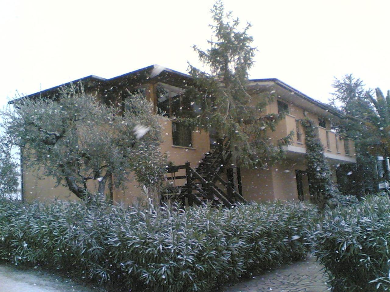 Bed&Breakfast Giardino Agritourist 콘트로구에라 외부 사진